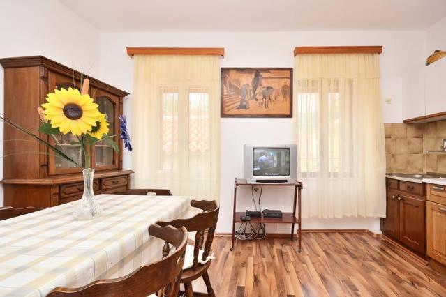 Omis Center Vila Ngoại thất bức ảnh