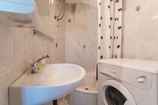 Omis Center Vila Ngoại thất bức ảnh
