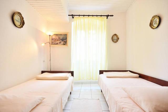 Omis Center Vila Ngoại thất bức ảnh